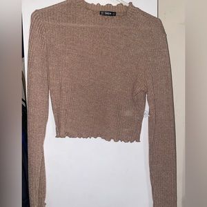 Long sleeve crop top